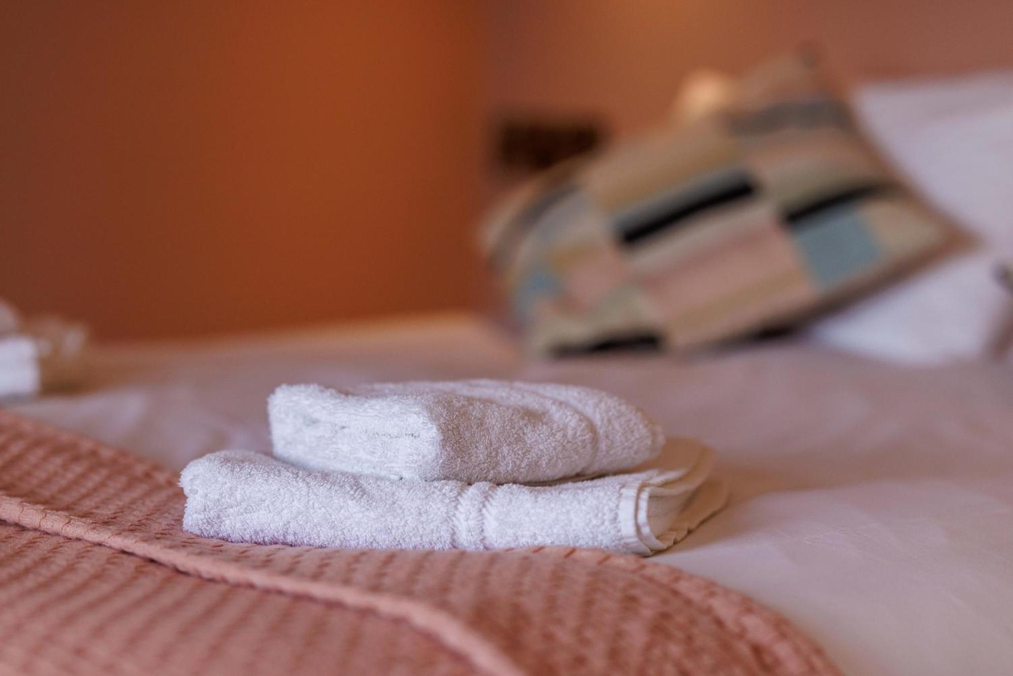 Stoneyford Luxurious Cabins מראה חיצוני תמונה